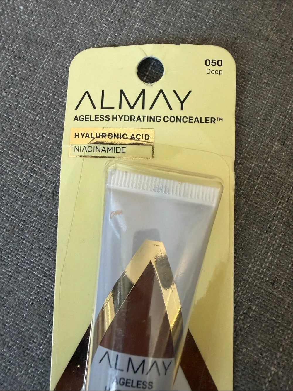 Almay Ageless Hydrating Concealer 050 Deep